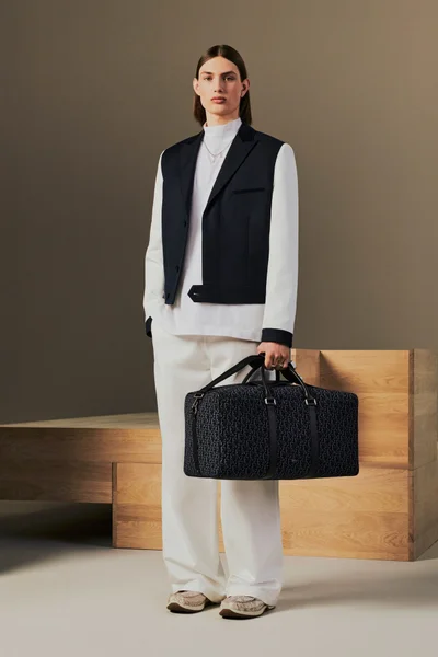 Look 30
